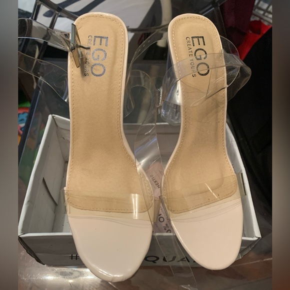 EGO ARIANA BARELY THERE PERSPEX BLOCK CLEAR
HEEL IN NUDE PATENT - Picture 7 of 12